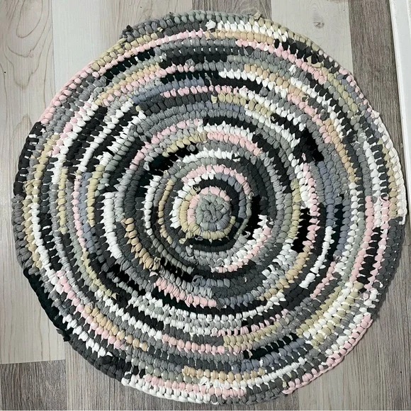 Handmade “Rag Rug”, Bath Mat - Picture 2 of 6